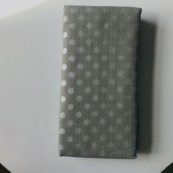 DOMAIN Pewter Metallic pocodots 100 % Cotton Dinner Set Of 6 20’x20” Napkins NIP - Picture 5 of 7